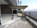 駐輪場 リバ－フィ－ルド山口