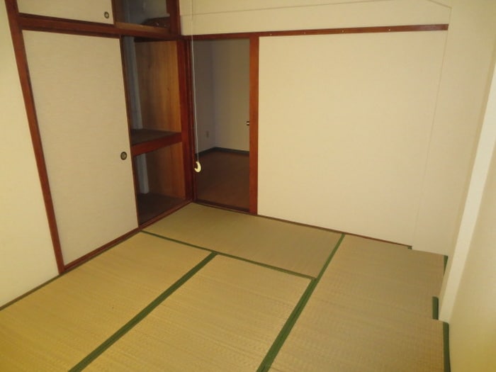 居室 メゾンアオキ