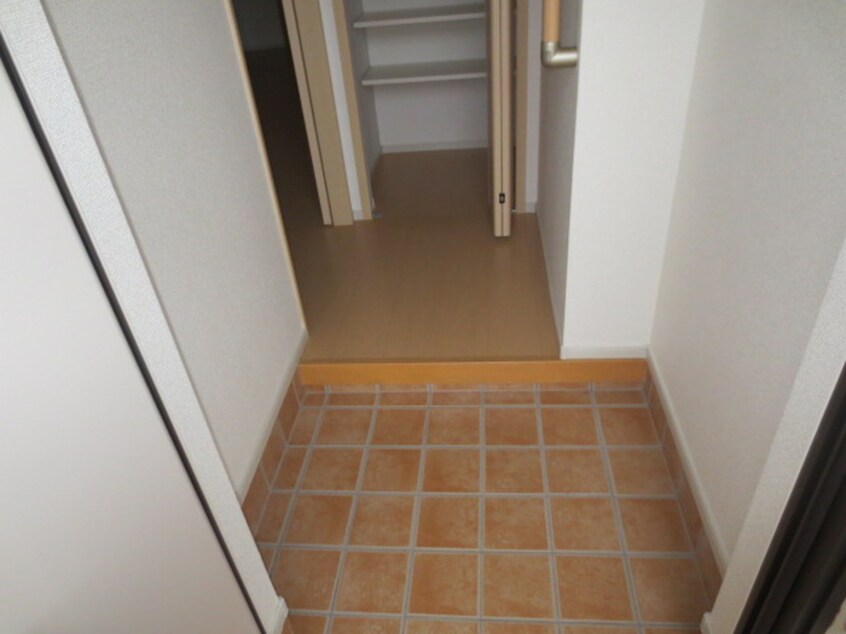 玄関 フラン　カーサ　木曽川B