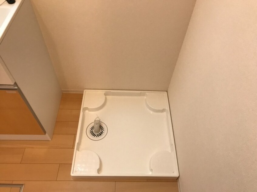洗濯機置場 グリーン　ドエル
