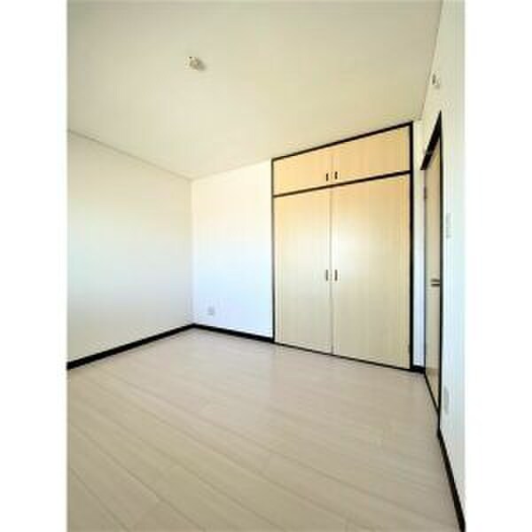 収納 レイクハイツ当知