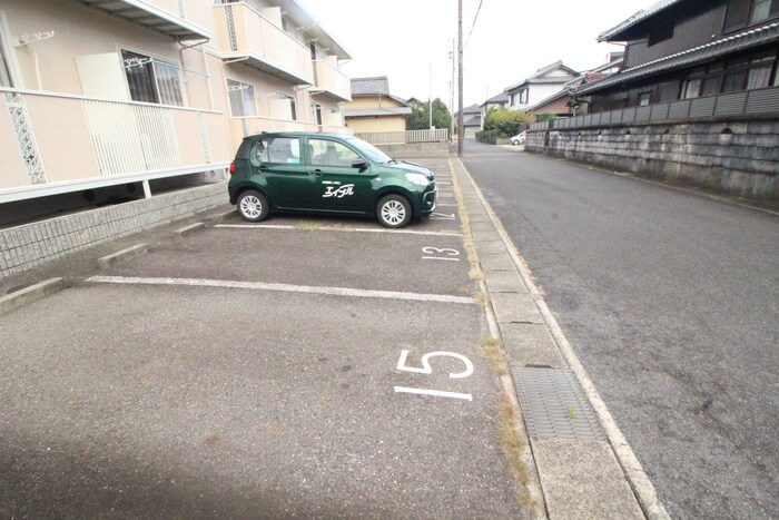 駐車場 ベル花水木