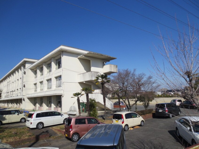 曽野小学校(小学校)まで850m アーバンハイツ