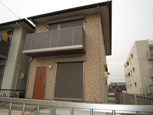 岩倉市昭和町貸家　東棟
