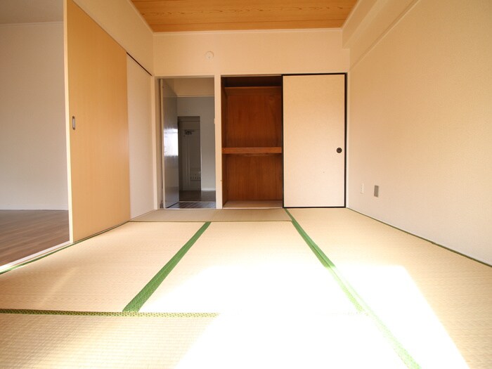 居室 鬼頭ビル