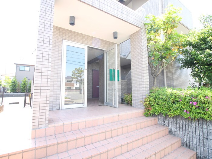 エントランス部分 レ－ジュ徳重