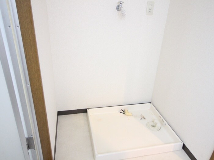 洗濯機置場 レ－ジュ徳重