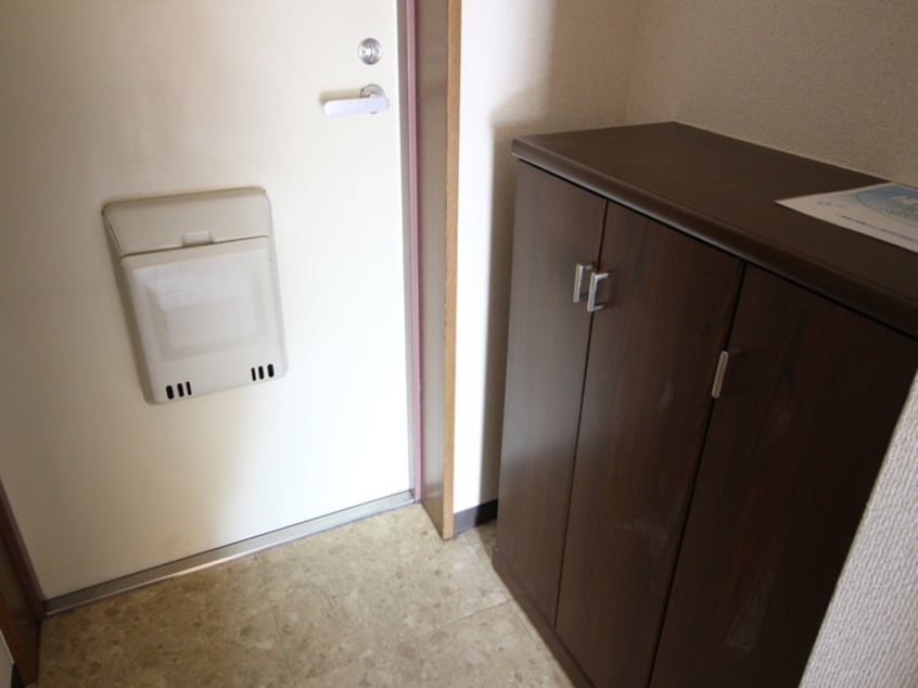 玄関 レ－ジュ徳重