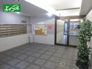 エントランス部分 レジデンス泉