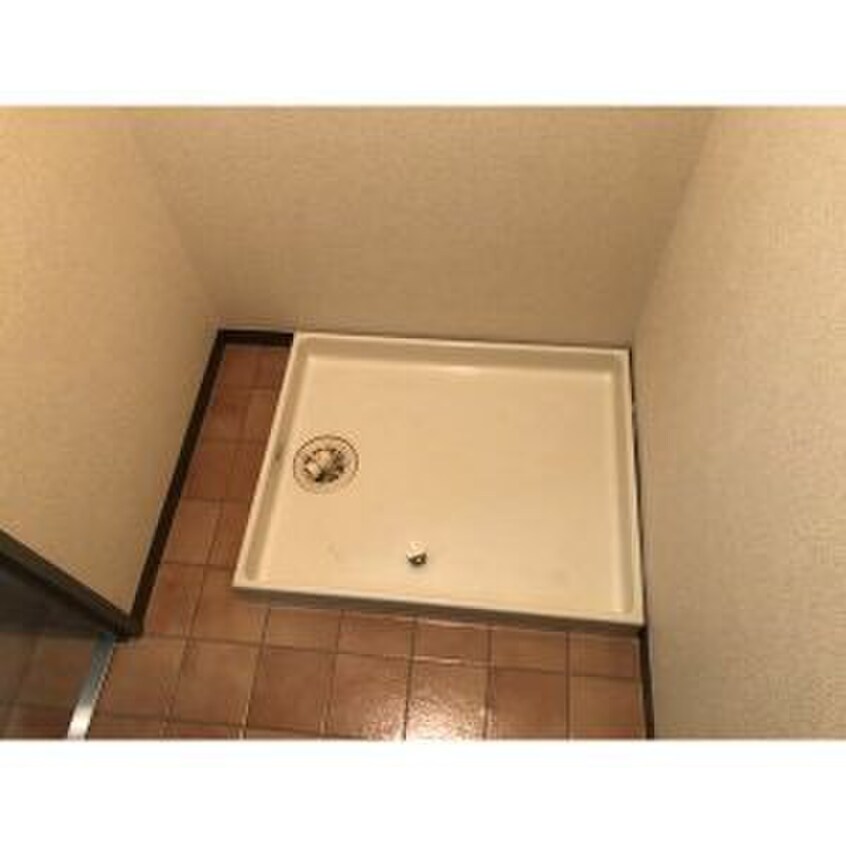 洗濯機置場 ﾗｲｵﾝｽﾞﾏﾝｼｮﾝ泉第2（601）