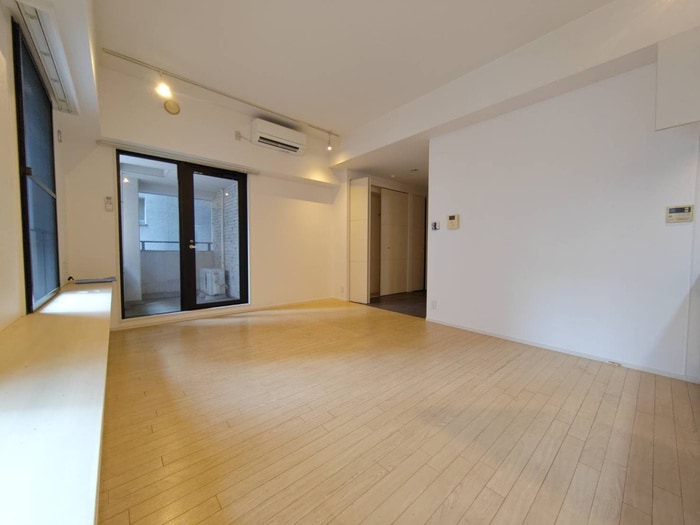 居室 ＦＯＮＴＡＮＡ