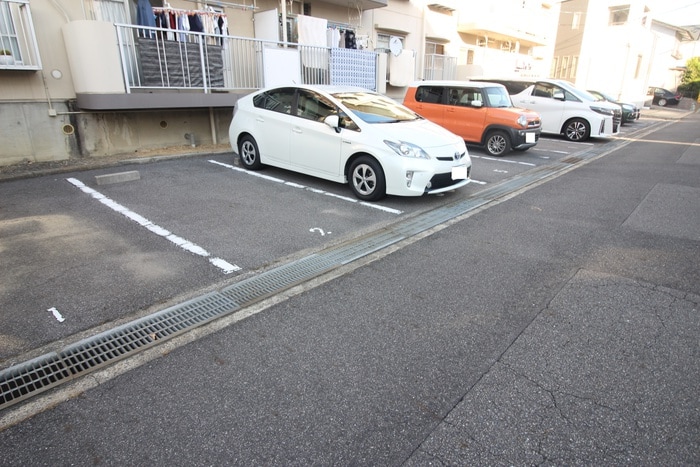 駐車場 フィールド・ライフ