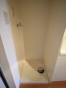 洗濯機置場 カーメル