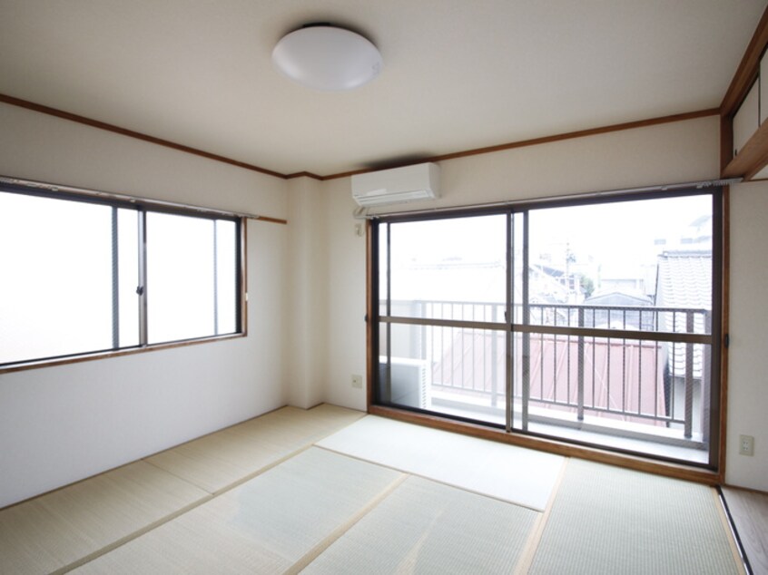 居室 スバルコニシ