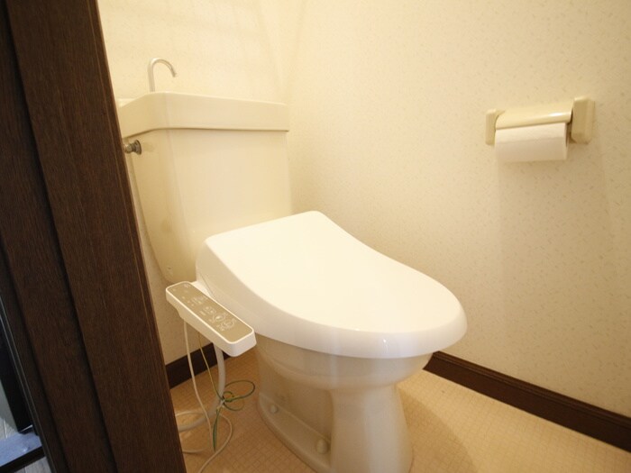 トイレ スバルコニシ