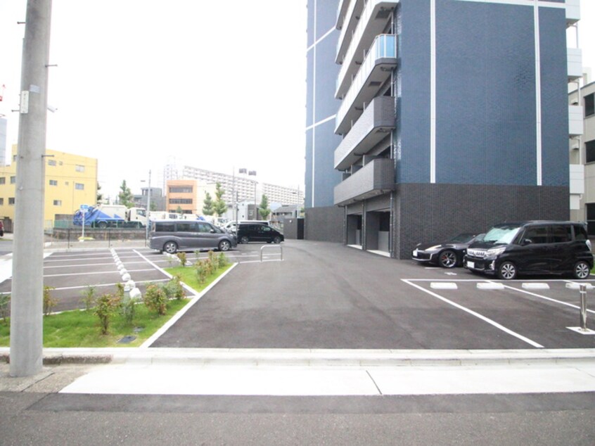 駐車場 アドバンス名古屋シュテルン