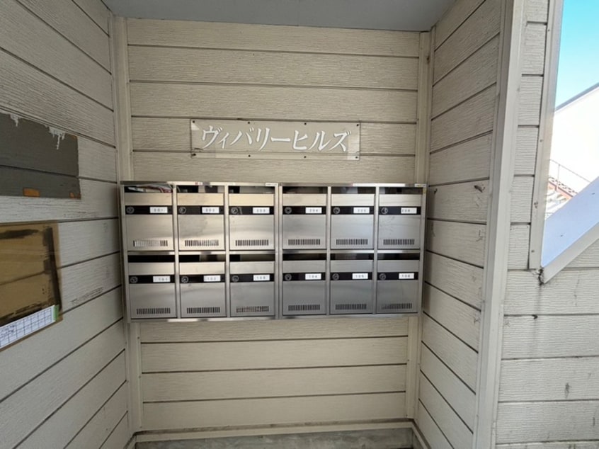 エントランス部分 ヴィバリーヒルズ