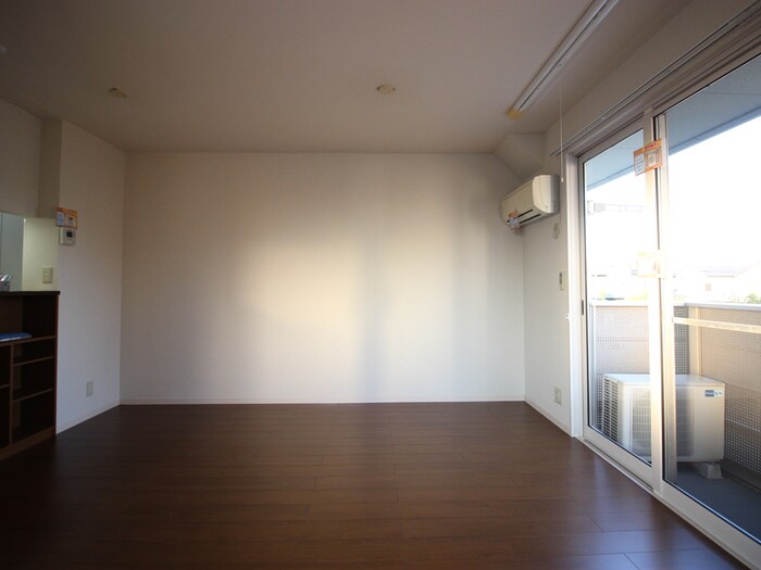 居室 レセンテＡ