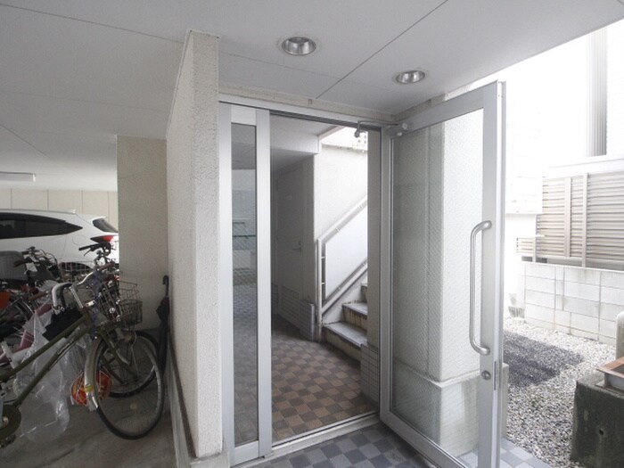 エントランス部分 ﾊﾟﾙﾃｨｰﾚ2