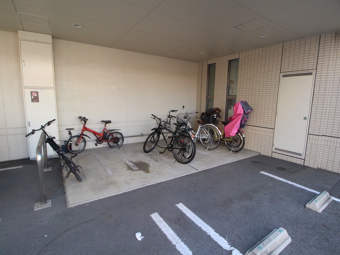 駐輪場 ＩＨＫ天塚Ⅱ