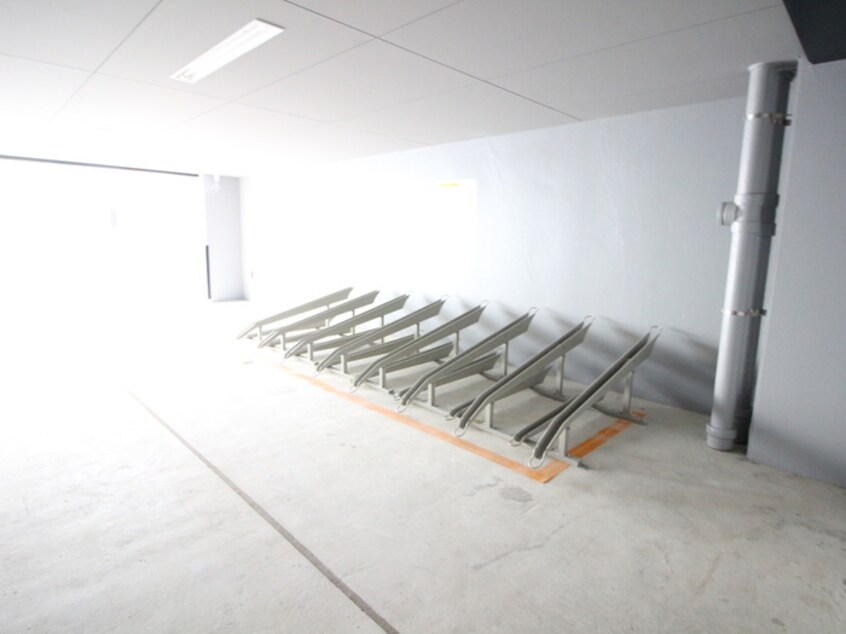 駐輪場 GRANDUKE松原cuore