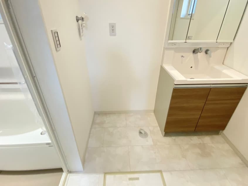 洗濯機置場 ﾘｰﾌﾞﾙﾌｧｲﾝ尾張旭市東本地ケ原町8