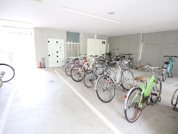 駐輪場 ＣＡＳＴＥＬＬＯ　ＬＵＳＳＯ