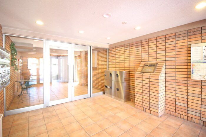 エントランス部分 ヴァンクール新栄