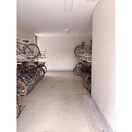 駐輪場 クオリア若宮町