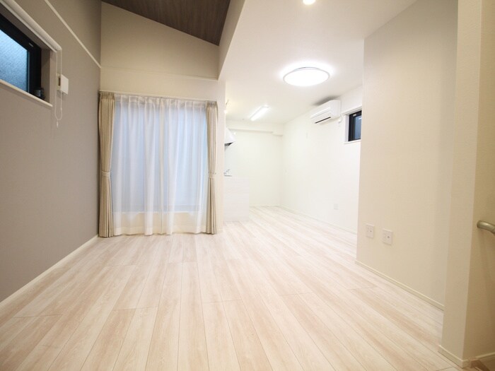 居室 フレスト塩釜口　B