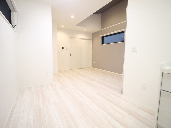 居室 フレスト塩釜口　B