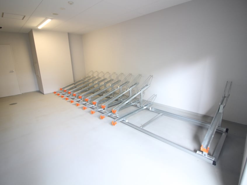 駐輪場 スプランディッド大須門前町