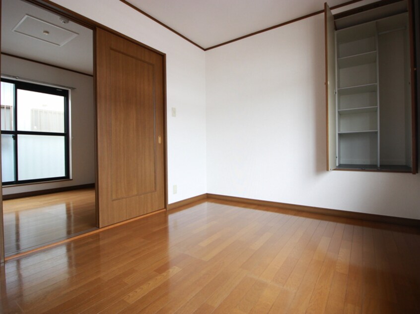 居室 ＤＵＰＬＥＸ　ＩＺＵＭＩ