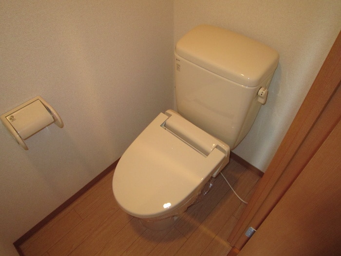 トイレ カルティエ　アラタマ