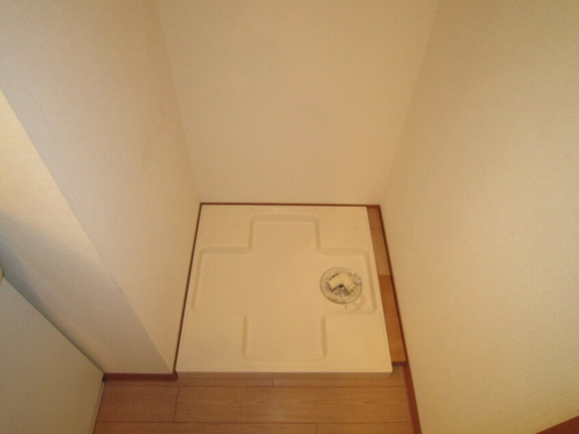 洗濯機置場 カルティエ　アラタマ