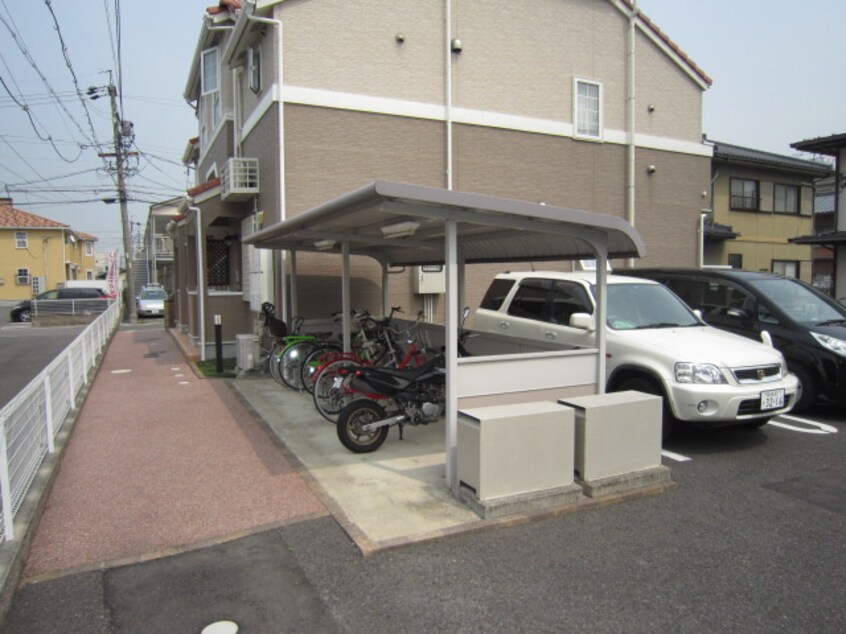 駐輪場 ＩＮＵＩ３６Ｂ