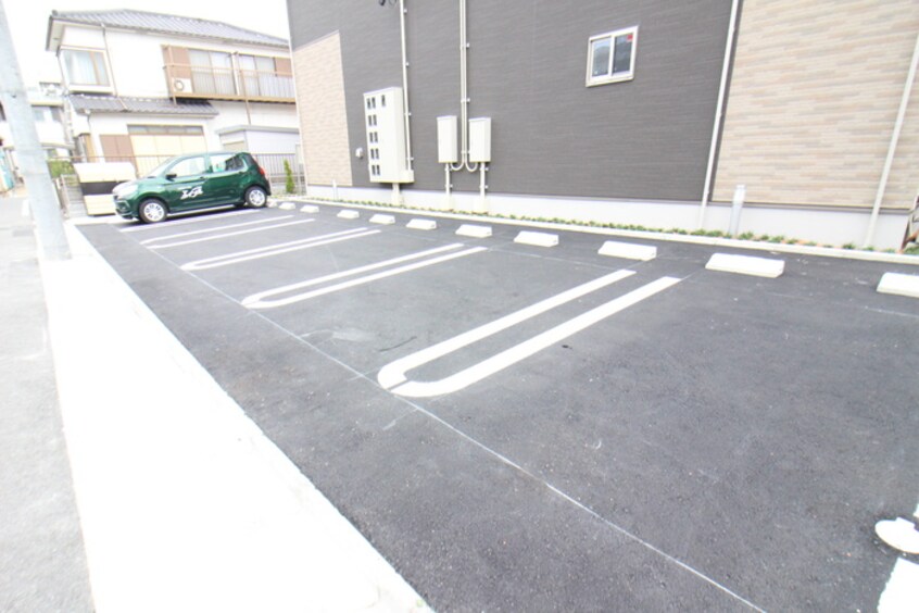 駐車場 エスポアールニシダ