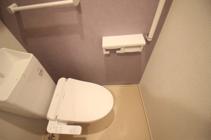 トイレ エスポアールニシダ