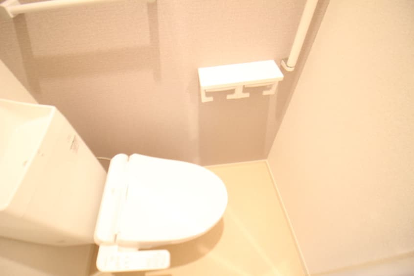 トイレ エスポアールニシダ