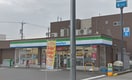 ファミリーマート(コンビニ)まで141m エスポアールニシダ