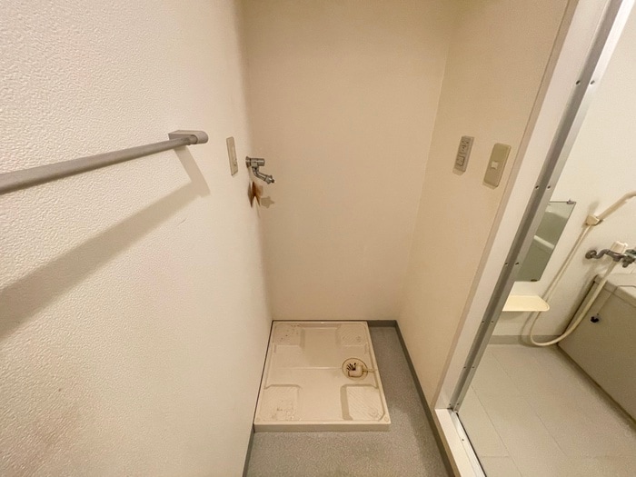 洗濯機置場 フォレスト白鳥