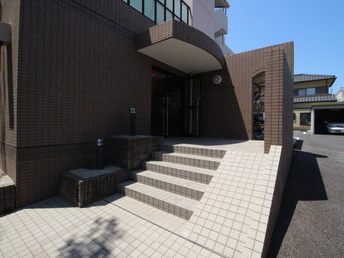 エントランス部分 クレストコ－ト