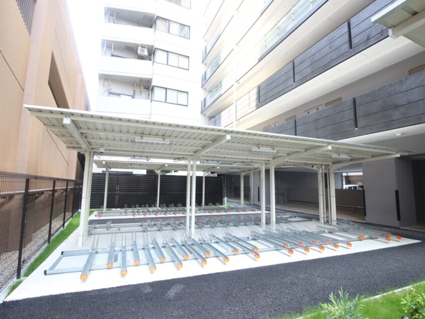 駐輪場 プレサンス桜山駅前アフォード