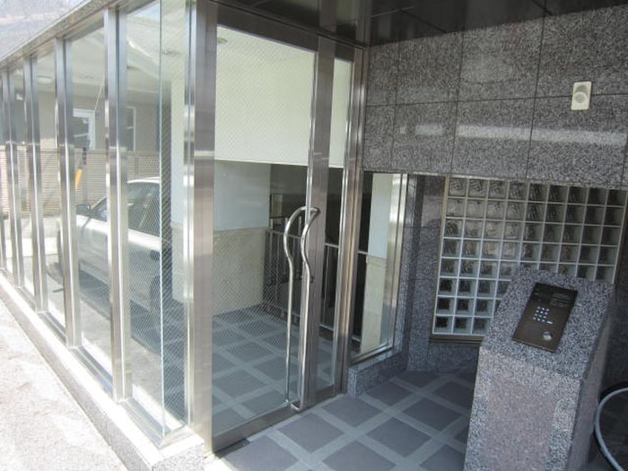 エントランス部分 エ－リス庄内