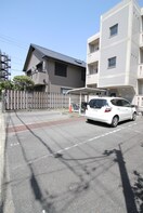 駐車場 ペルゴレーズ