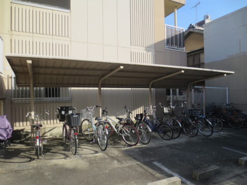 駐輪場 ニシムラハイツ