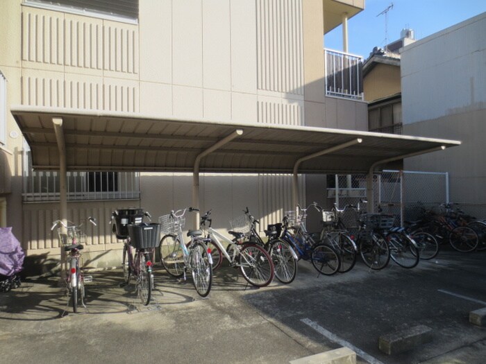 駐輪場 ニシムラハイツ