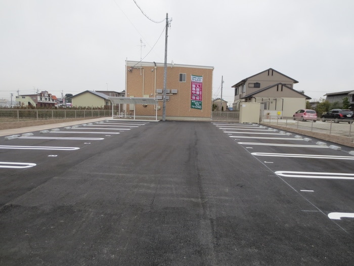 駐車場 ルミエールウエスト