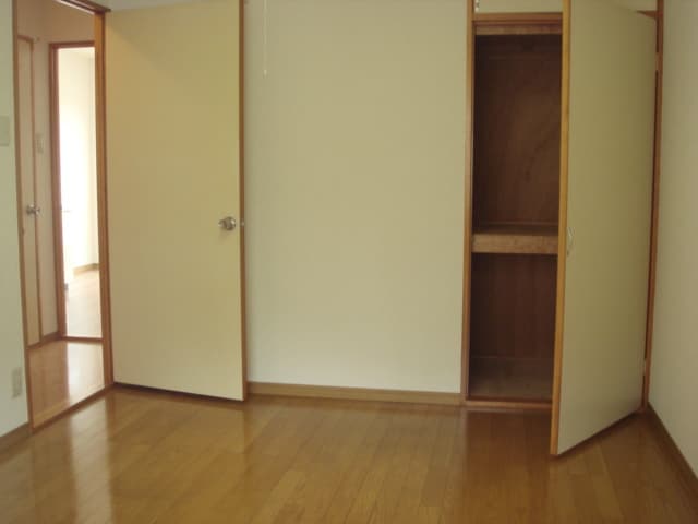 居室 サープラスⅡＭＩＹＡＢＩ