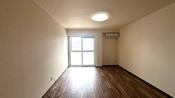 居室 ＪＩＮビル